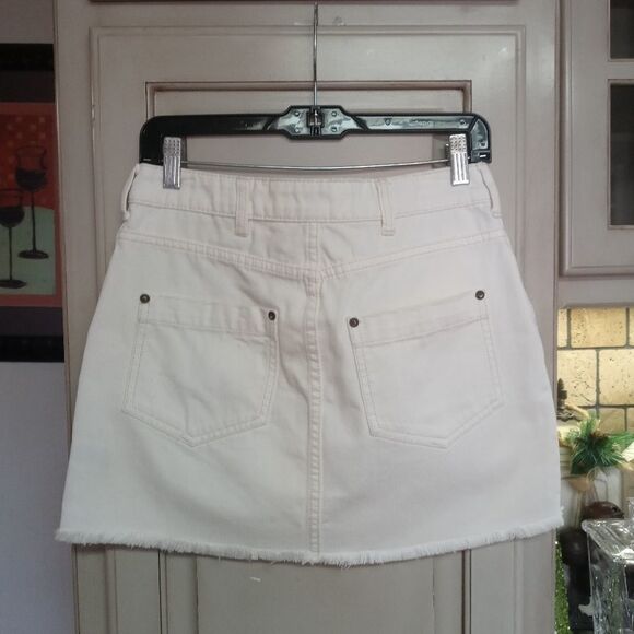 Free People 'Step Up' Denim Mini Skirt in Ivory - Picture 11 of 12